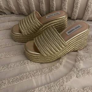 Steve Madden Metallic Gold Platform Slides